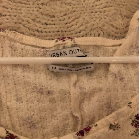 urban floral long sleeve !! - Picture 3 of 5